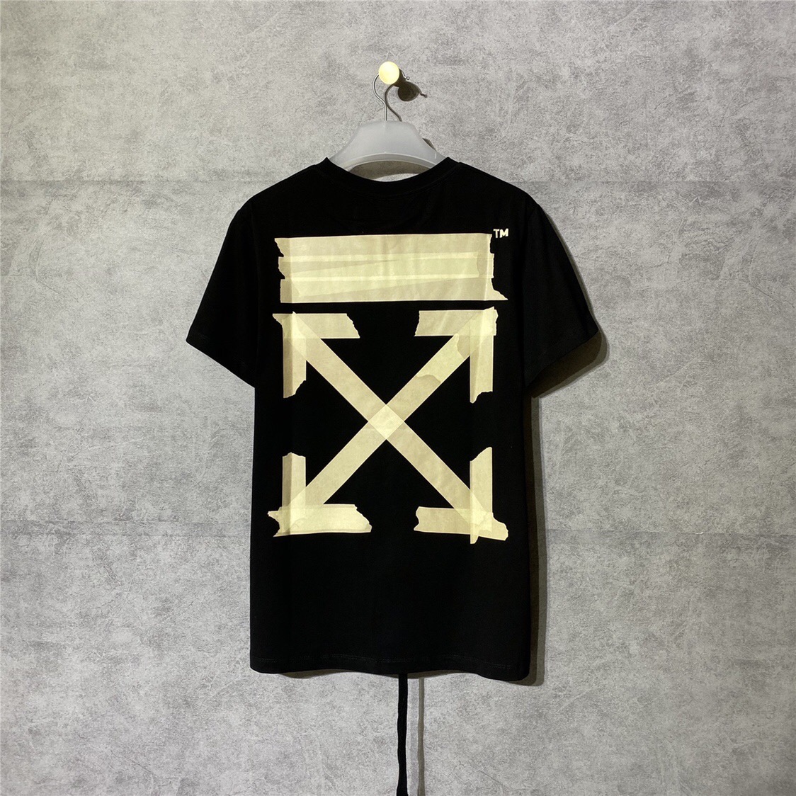 Off-White T-Shirt Tape Arrows Black – UA Fashion